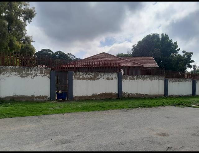 3 BEDROOM HOUSE FOR SALE IN ROSETTENVILLE